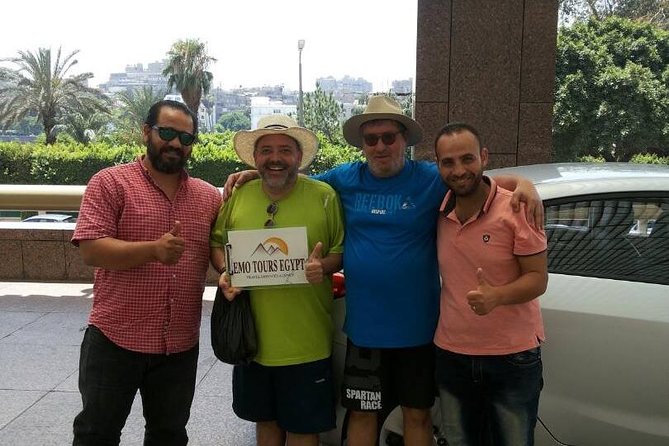 Private Pickup Transfer from Cairo Airport to Hotels in Cairo - Finding the representative after baggage claim