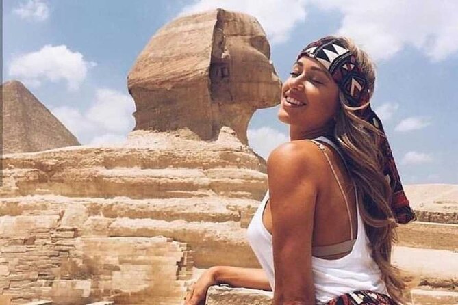 Private: Pyramids & Sphinx Guided Tour With Transfers & Drinks. - One hour with the Sphinx