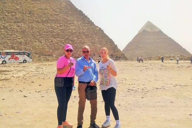 Private Tour: Giza Pyramids & Cairo Museum & Bazaar(All included) - Why the private format matters
