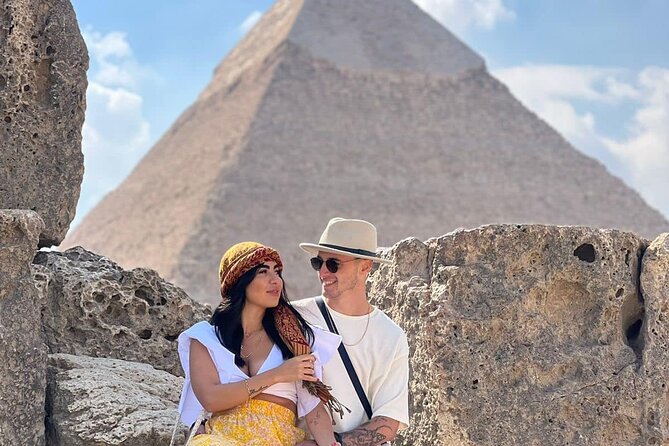 Private Tour Giza Pyramids, Egyptian Museum, lunch and Camel Ride - How the private vehicle changes the day