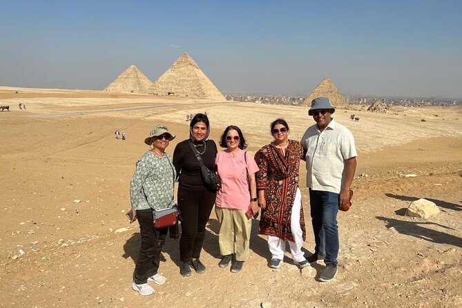 Private tour: Giza Pyramids, Memphis City & Sakkara Pyramid - What the private vehicle and guide add