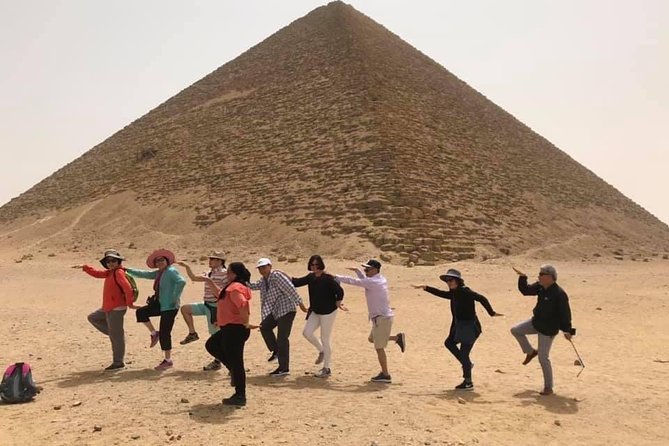 Private Tour To Giza Pyramids, Memphis City, Dahshur And Sakkara Pyramids - Who should book this experience