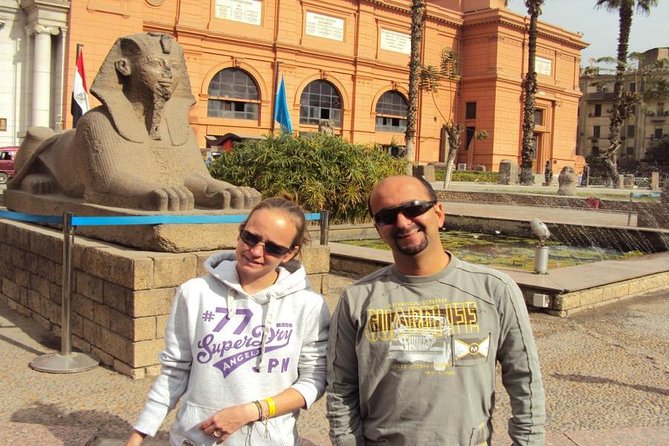 Private Tour to Pyramids, Egyptian Museum & Khan El Khalili - Three hours among the pyramids at Giza