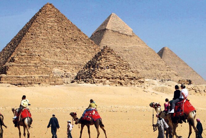 Private Tour To Pyramids of Giza Memphis Saqqara With Lunch - The Sphinx and Valley Temple