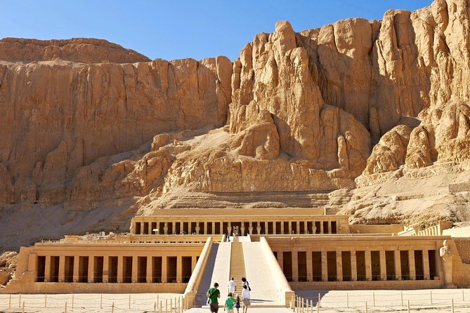 Private Tour To West Bank A - The Colossi of Memnon as a quick final stop