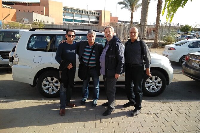 Private Transfer - Cairo Airport Arrivals Hall to Hotel - Finding your driver after landing