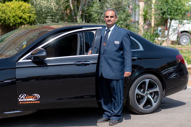 Private VAN Airport Transfer: Cairo Airport Transfer to anywhere in Cairo - What the service does well