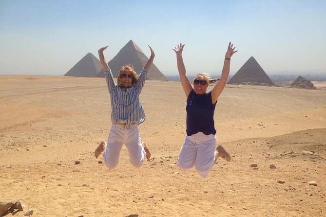 Privet Tour to Pyramids of Giza, Sphinx & Memphis and Saqqara - Meeting the Great Sphinx