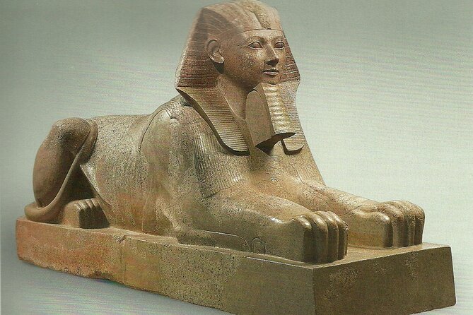 Pyramids of Giza and National Museum Private Day Tour - Lunch, water, and the real value of $30