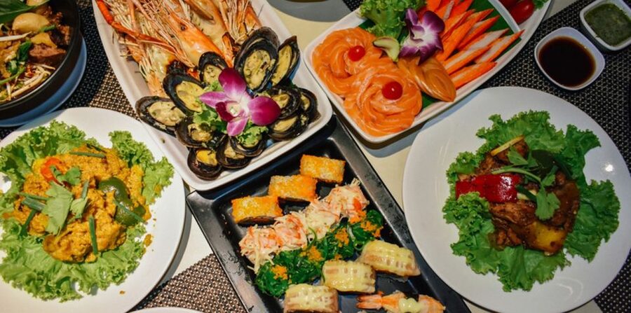 Sharm El Sheikh: Dinner Cruise W/ Optional Private Transfer - The buffet dinner and the drink question