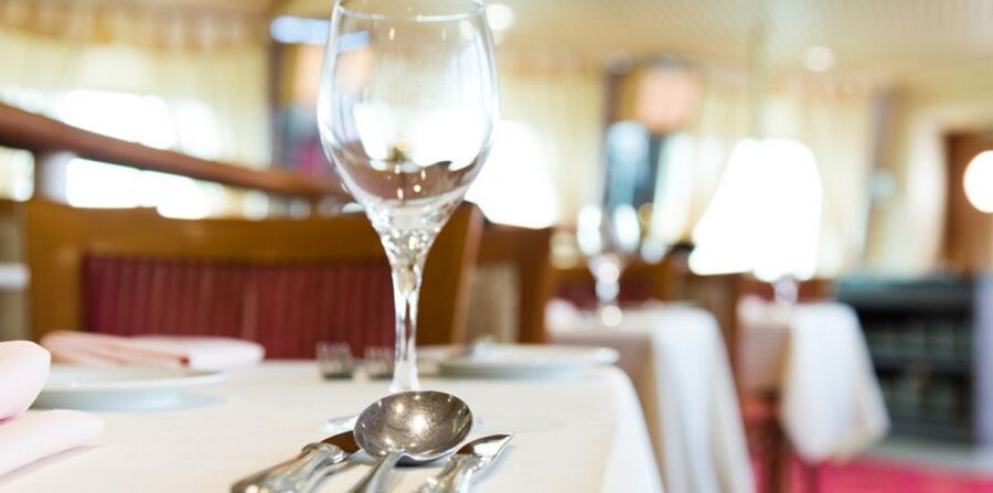 Sharm El Sheikh: Dinner Cruise W/ Optional Private Transfer - Should you book the dinner cruise?