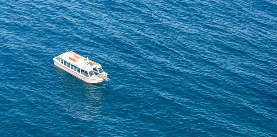 Sharm El Sheikh: Glass Bottom Boat Tour & Private Transfer - Drinks, language, and communication