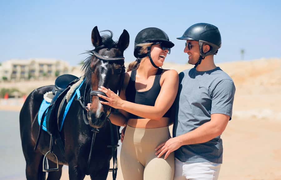 Sharm El Shiekh: Beach and City Desert Horse Riding Tour - The photo option and an important money warning