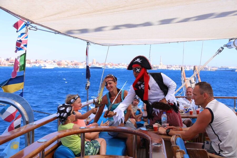 Sharm: Pirates Sailing Boat cruise with transfers & lunch - Timing, comfort, and what to bring