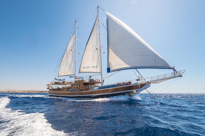 Snorkeling trip to Ras Mohamed & The White Island aboard Luxury Yacht - What the group size means for your day