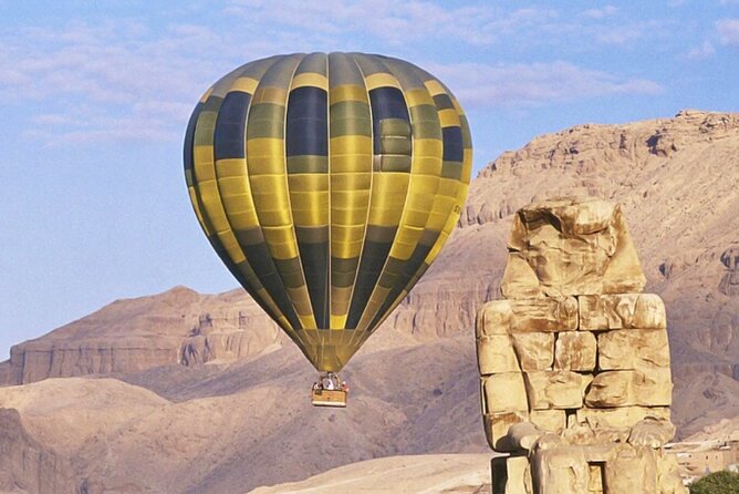 Sunrise Ballooning Luxor with Transfers Included - Tea, coffee, and the safety briefing