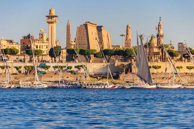 Sunset Felucca Ride in Aswan - The guide and crew can shape the evening