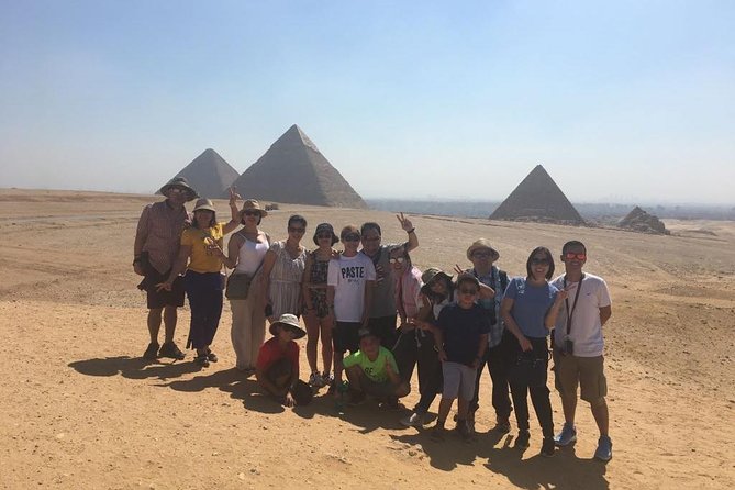Top rated Giza Pyramids and Sphinx Tour from Cairo Airport - Lunch at a local restaurant