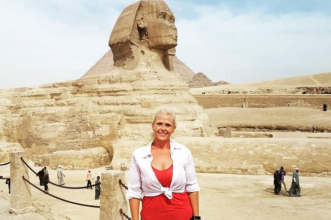 Tour Giza pyramids,Sphinx,Sakkara Pyramid,Memphis& Pyramid Inside - Giza begins with the pyramids everyone knows