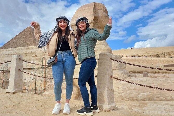 Tour Giza pyramids,Sphinx,Sakkara Pyramid,Memphis& Pyramid Inside - Choosing whether to enter the Great Pyramid