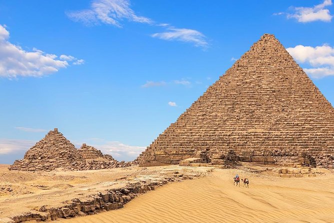 Tour to Giza Pyramids and The Egyptian Museum - What the guide and driver add