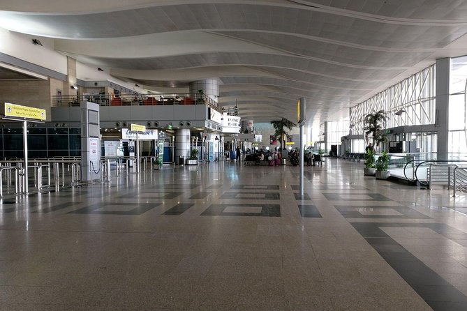 Transfer from Cairo Airport to the Hotel - Handling flight delays and early departures