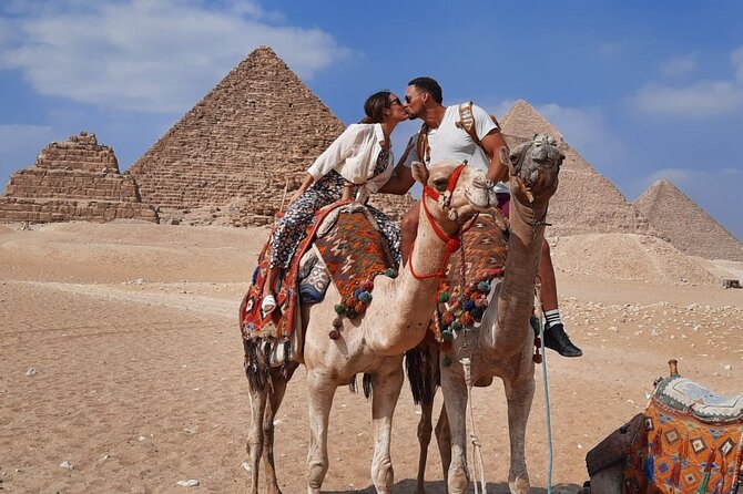 VIP Giza Pyramids, Sphinx, Lunch,Camel Ride & inside 3rd pyramid - Meeting the Great Sphinx