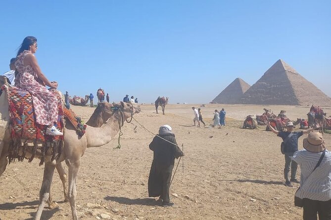 Vip Top Private Tour to Giza Pyramids and Sphinx with camel ride - The Pyramid of Khafre and the Sphinx