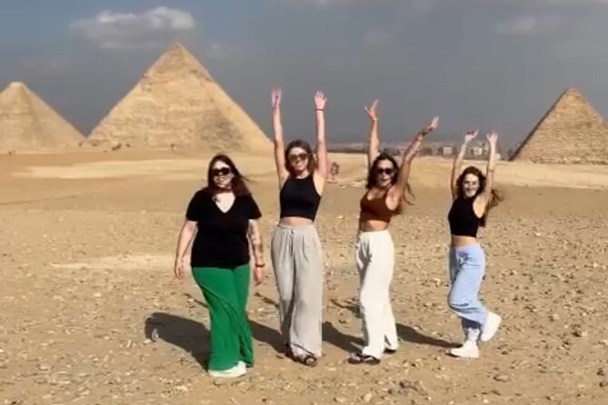 Vip Tour Giza pyramids, sphinx with Camel Ride and Vip lunch - Four hours among Khufu, Khafre, and Menkaure