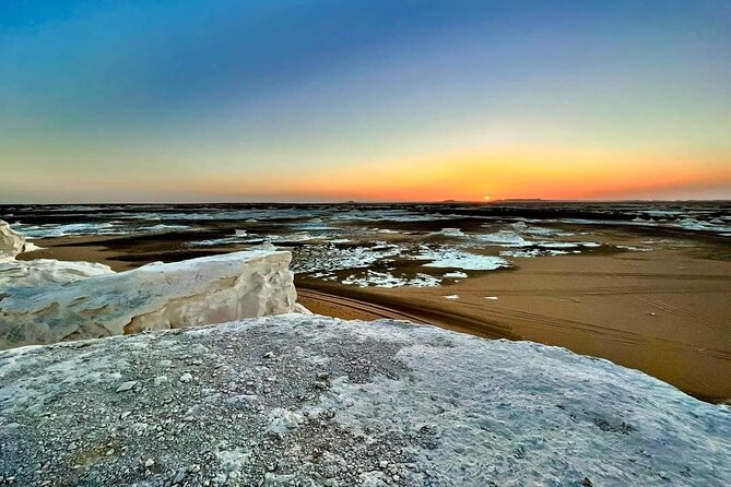 White & Black desert camping tour 2 Days 1 night From Cairo - Dinner, tents, and a night without city noise